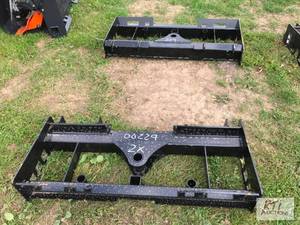 lot 103 image: 2X Skid loader attachment carriage ...