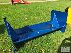lot 121 image: 6ft snow pusher for skid loader. M...