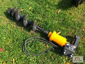 lot 148 image: Hydraulic post hole digger with 8in...