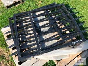 lot 158 image: Pair of 3ft garden gates with deer ...