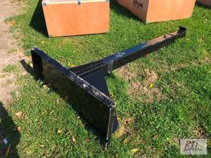 lot 173 image: Telescopic boom pole for skid loade...