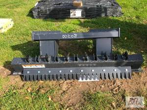 lot 191 image: Wolverine 60in root rake for skid l...