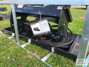 lot 207 image: Wolverine hydraulic plate tamper fo...