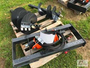 lot 210 image: Wolverine hydraulic post hole digge...