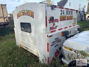 lot 332 image: Service Body. 9ft long, 8ft wide, w...
