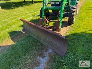 lot 357 image: Snowplow quick-attach, homemade. Th...