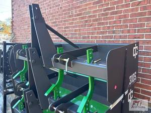lot 382 image: New IronCraft 3105 5ft Box Blade. S...