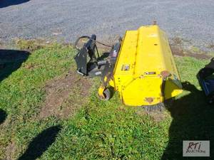 lot 400 image: John Deere 51in quick hitch broom. ...