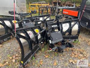 lot 426 image: BOSS DXT 9ft 2in&nbspStainless Ste...