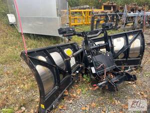 lot 427 image: BOSS DXT 9ft 2in Stainless Steel Sn...