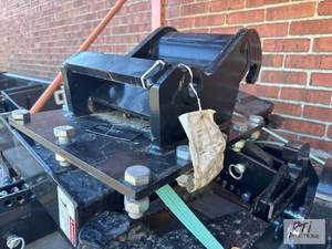lot 428 image: Bobcat X-Change Coupler. Sized for ...