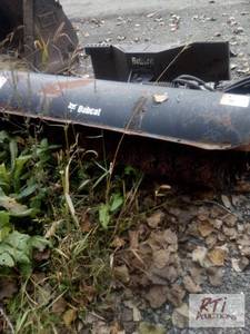 lot 441 image: 5FT BOBCAT Skid Steer Broom. In wor...
