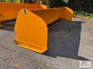 lot 451 image: 16ft bucket mount snow pusher. Bolt...