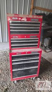 lot 563 image: CRAFTMAN Tool Box. Empty. The item ...