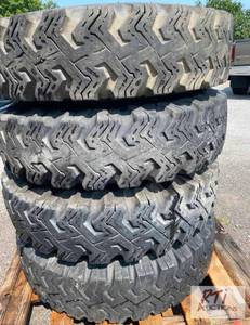 lot 581 image: (4) Goodyear 10.00-20 tube type tir...