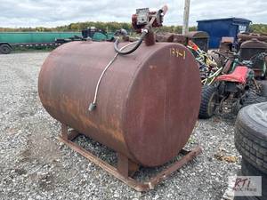 lot 617 image: 500 gallon fuel tank. Condition unk...