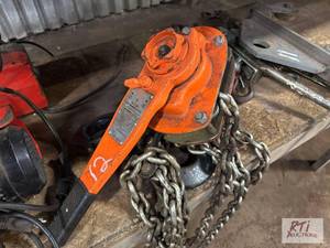 lot 641 image: 6 ton hand operated lever hoist, CM...