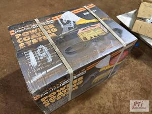 lot 685 image: Powder coating system. (Lot 19) Loc...